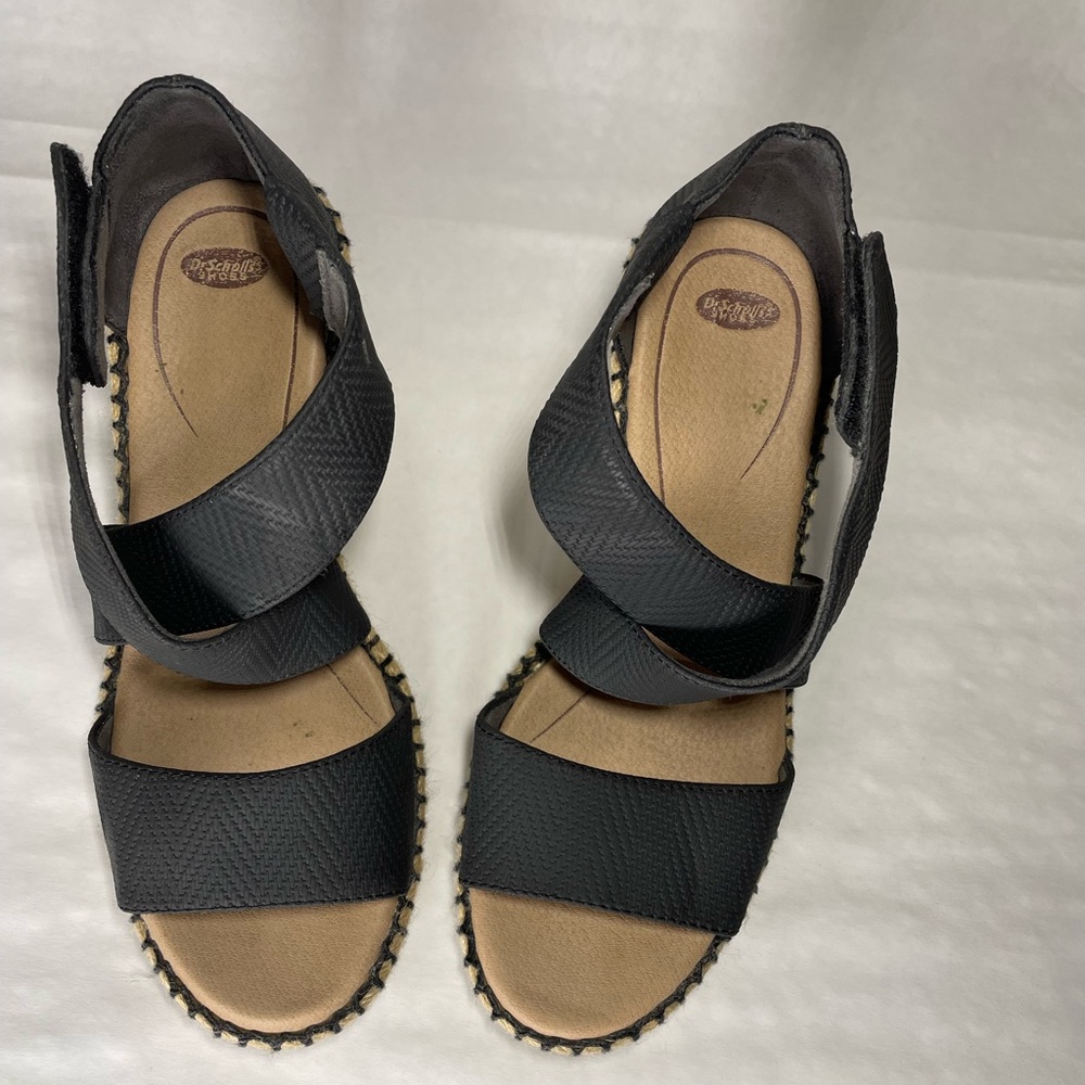 Sandals - Picture 2 of 4
